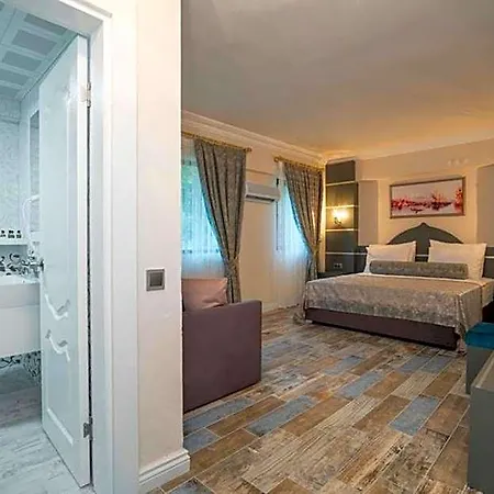 Otto Palace Boutique Hotell